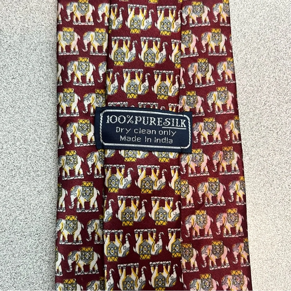 100% Silk All Over Print Elephant Print Men's Tie Made in India